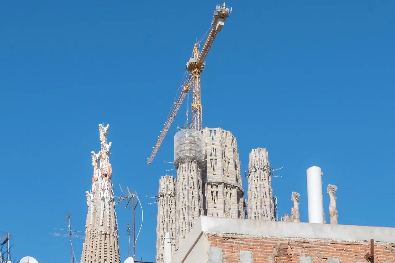 Homenfun Atico Sagrada Familia Gaudi Barcelona